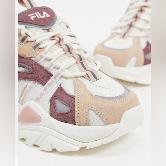 Fila electrove suede trainers in cream - Picture 3 of 4